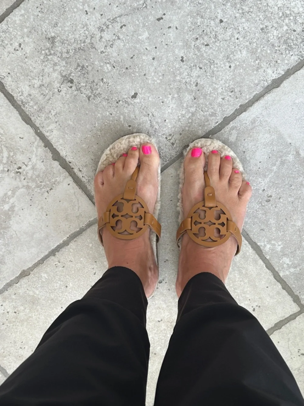 Tory Burch Tan Leather Logo Shearling Slides with Cream Footbed - Like NEW - Picture 7 of 7